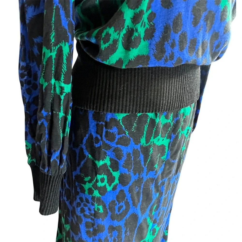 VTG 80s Glam Leopard Print 2 Piece Set Electric Blue Skirt Top Blouse Midi Funky